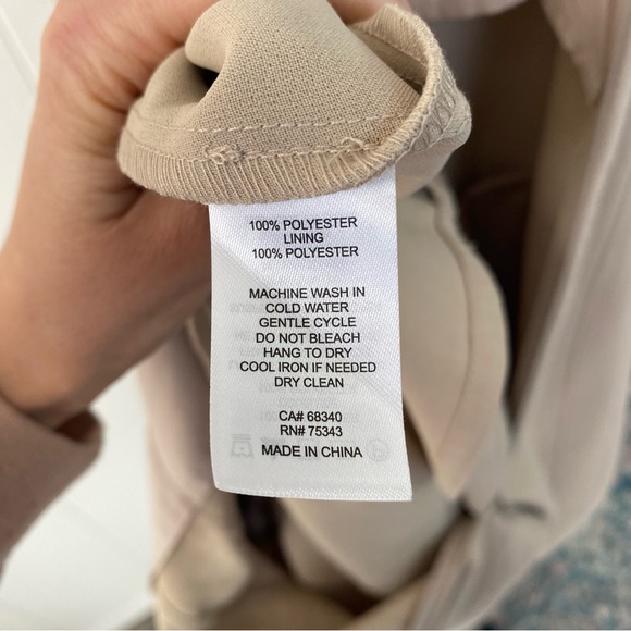 J by joie Serge Azria Fit & Flair Dress 6 Sleeveless Beige Pockets Minimalist  - Picture 11 of 11